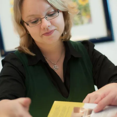 - Restaurant Hirsch Отель 3*