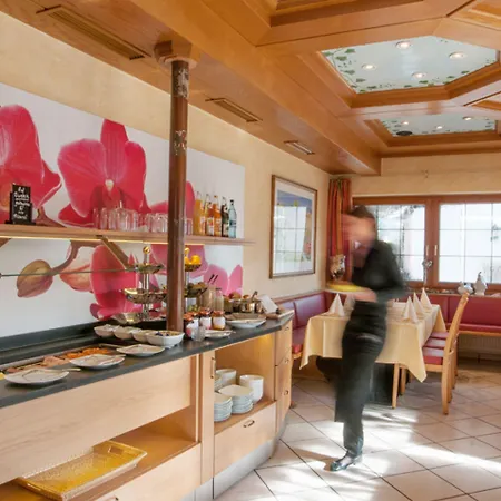 - Restaurant Hirsch 3*