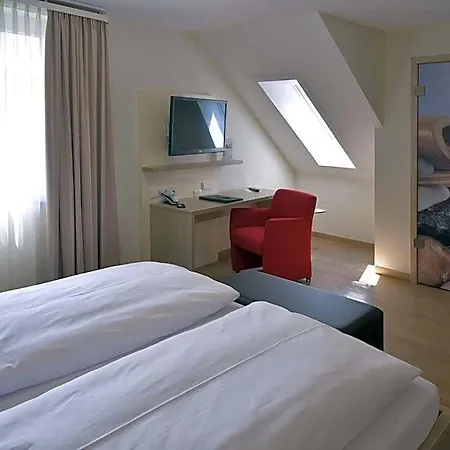 - Restaurant Hirsch Hotel 3*