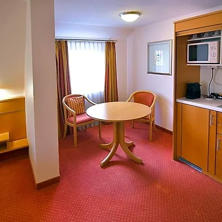 - Restaurant Hirsch Hotel Heimsheim