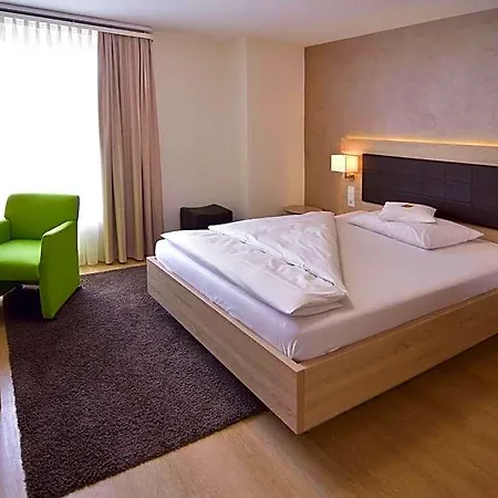 Hotel - Restaurant Hirsch 3*