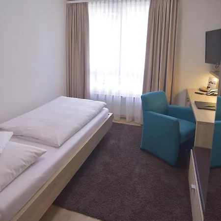 - Restaurant Hirsch Hotel