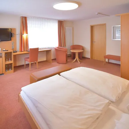 - Restaurant Hirsch 3* Heimsheim