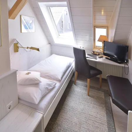 - Restaurant Hirsch 3* Heimsheim