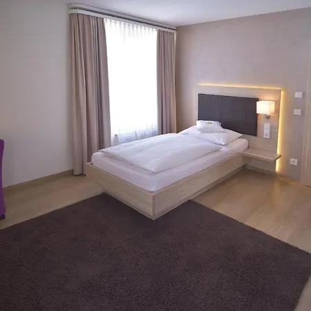 - Restaurant Hirsch Heimsheim