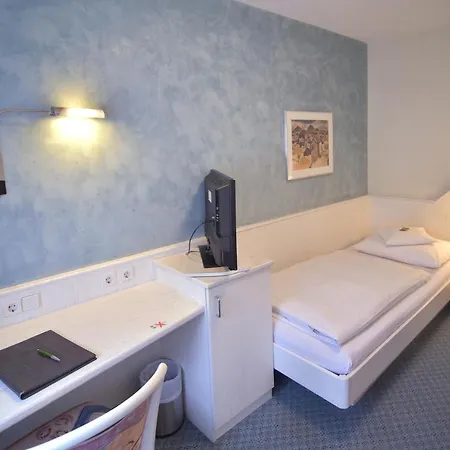 - Restaurant Hirsch Hotel Heimsheim