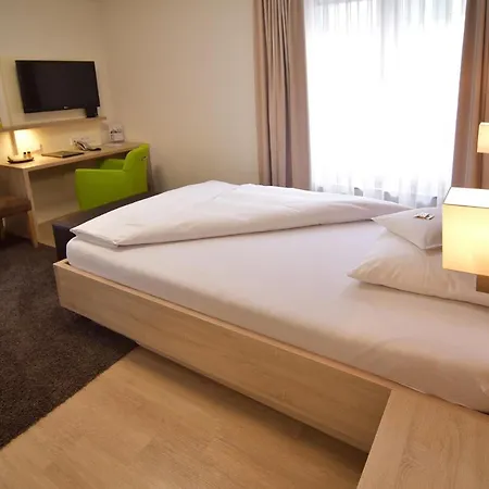 - Restaurant Hirsch Отель Heimsheim