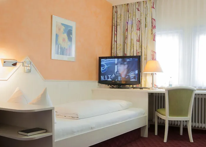 Hotel - Restaurant Hirsch 3*