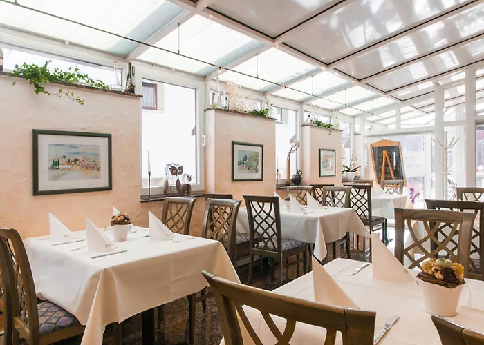 - Restaurant Hirsch 3*