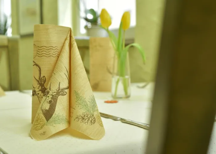 - Restaurant Hirsch Ξενοδοχείο