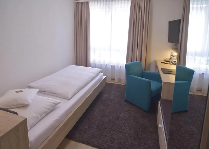 - Restaurant Hirsch Hotel