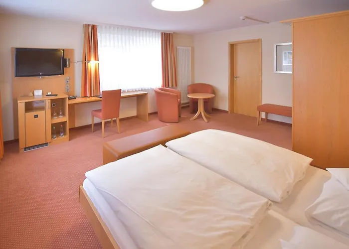 - Restaurant Hirsch 3* Heimsheim