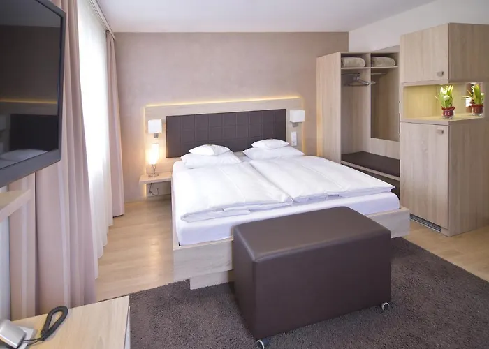 Ξενοδοχείο - Restaurant Hirsch Heimsheim