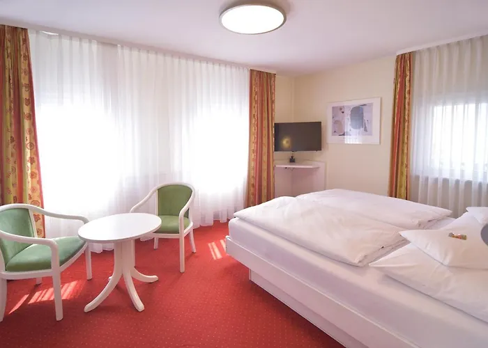 - Restaurant Hirsch 3* Heimsheim