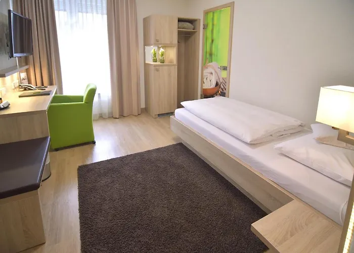 Hotel - Restaurant Hirsch 3*