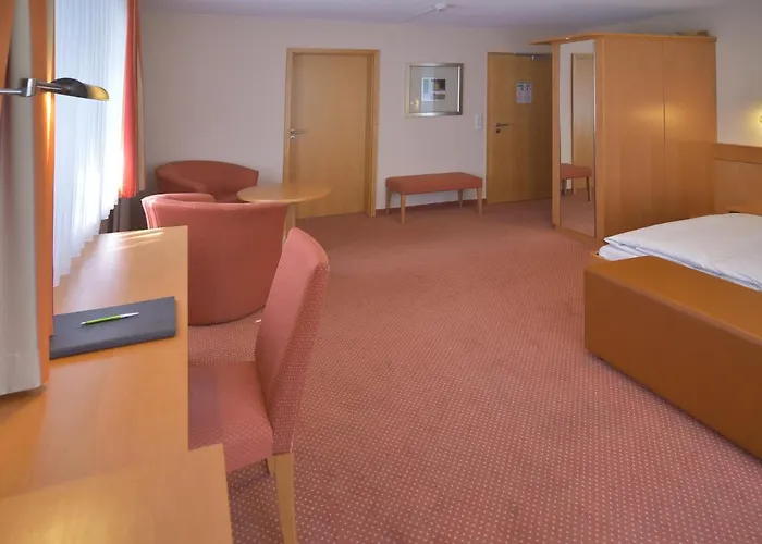 - Restaurant Hirsch 3* Heimsheim