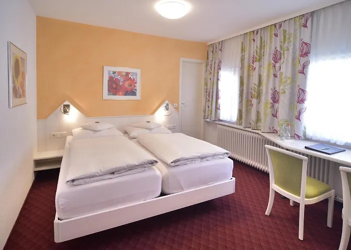 - Restaurant Hirsch Hotel