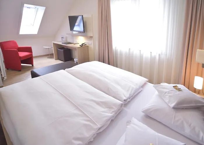 - Restaurant Hirsch Hotel