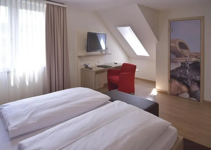 - Restaurant Hirsch 3* Heimsheim